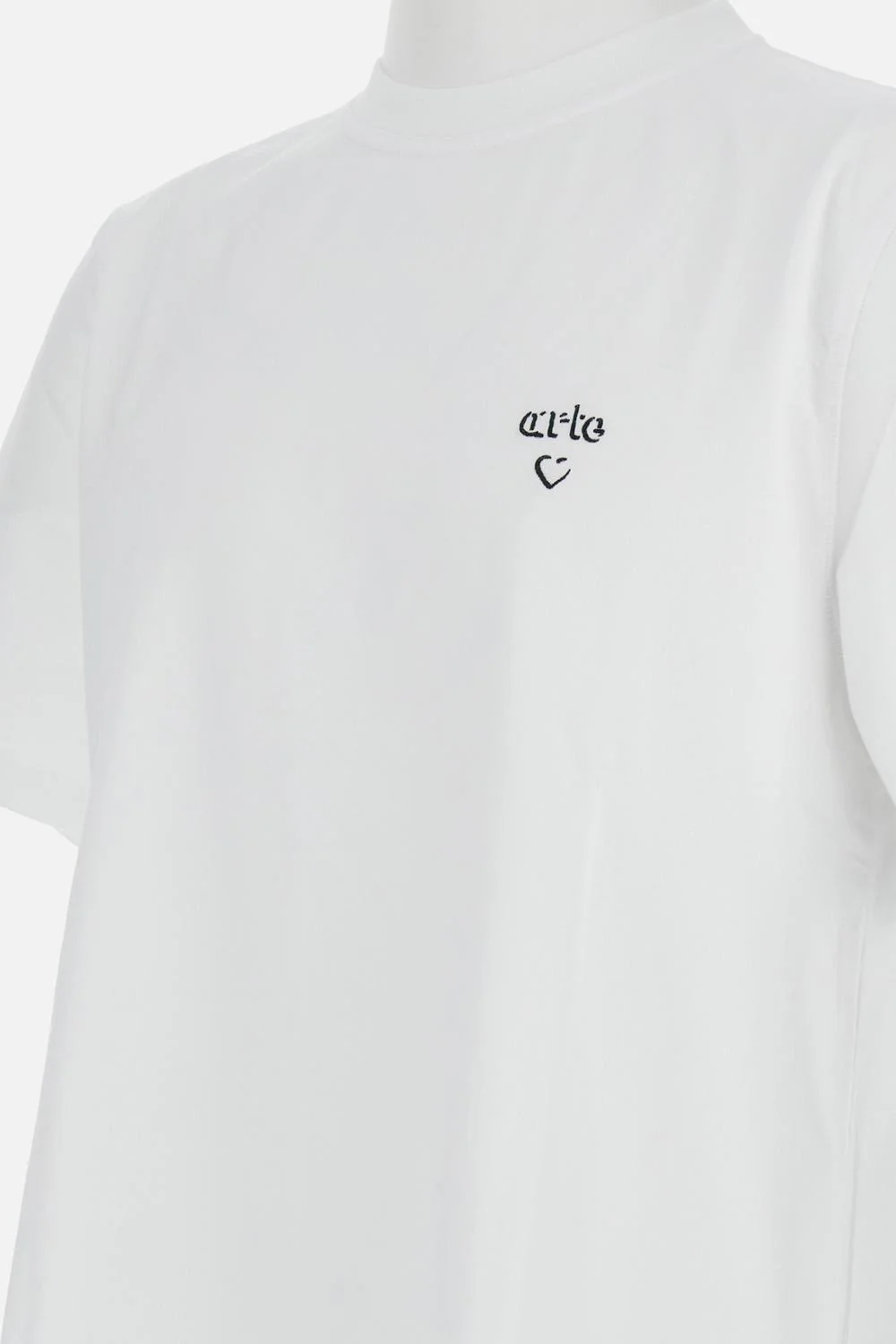 HEART T-SHIRT - Image 2