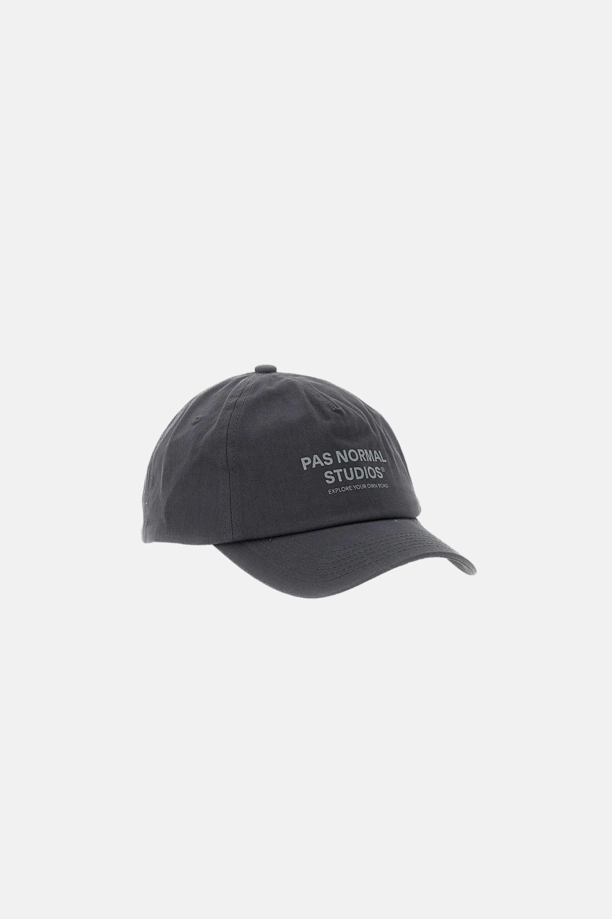 CAPPELLINO CON VISIERA