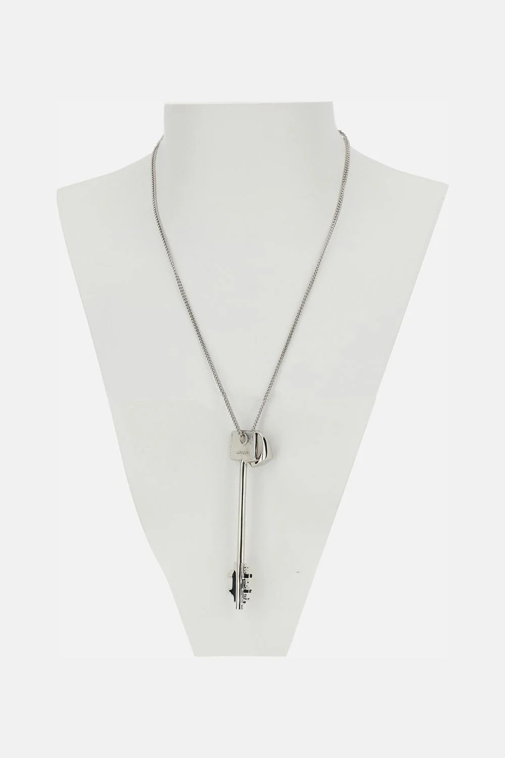 COLLIER