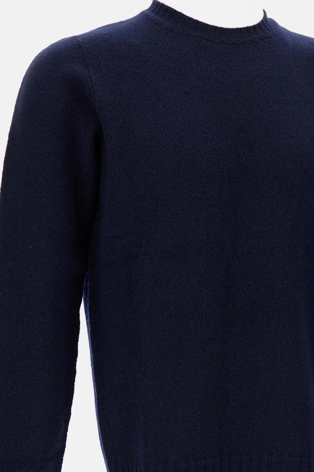 MAGLIONE - Image 3