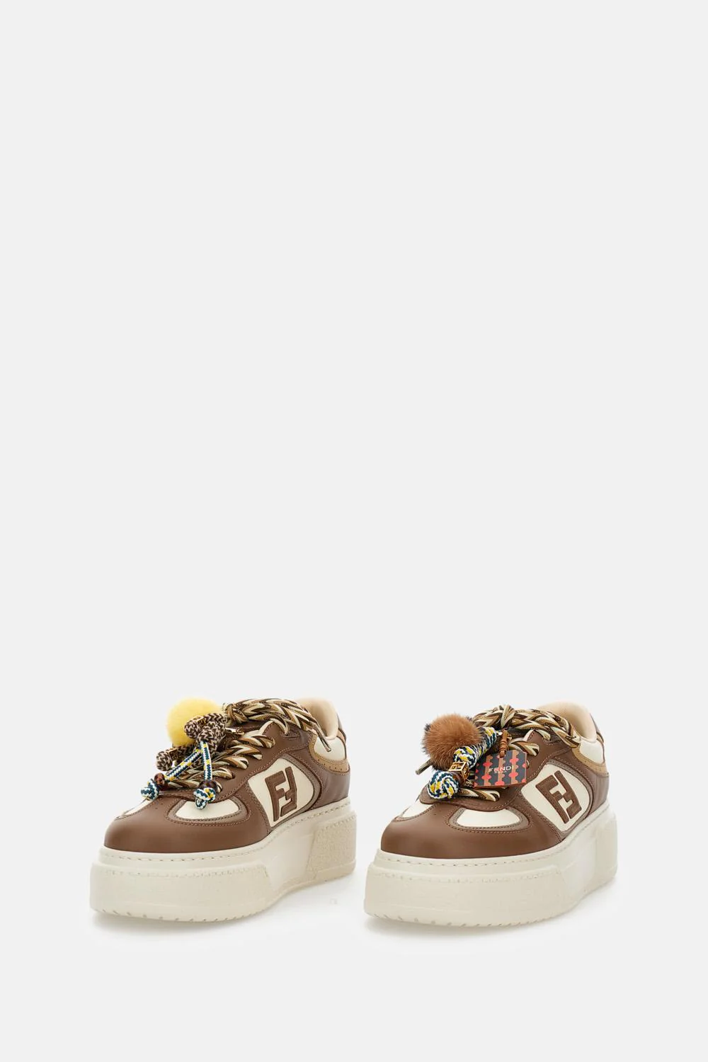 SNEAKERS CON CHARMS - Image 2