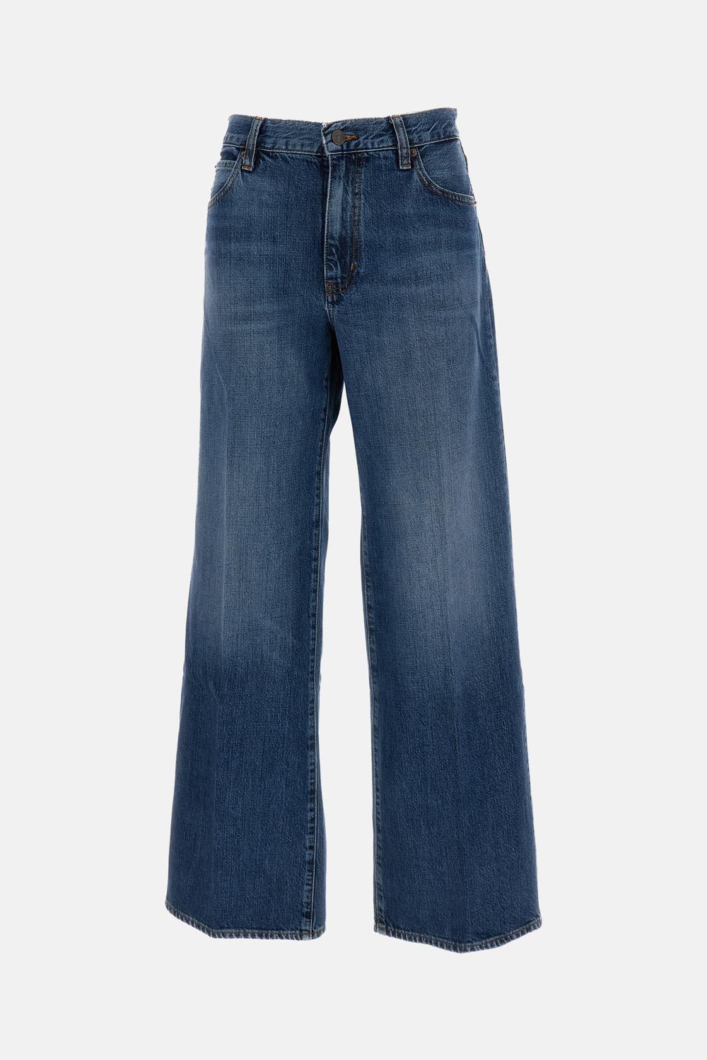 JEANS THE OFF DUTY STROLL