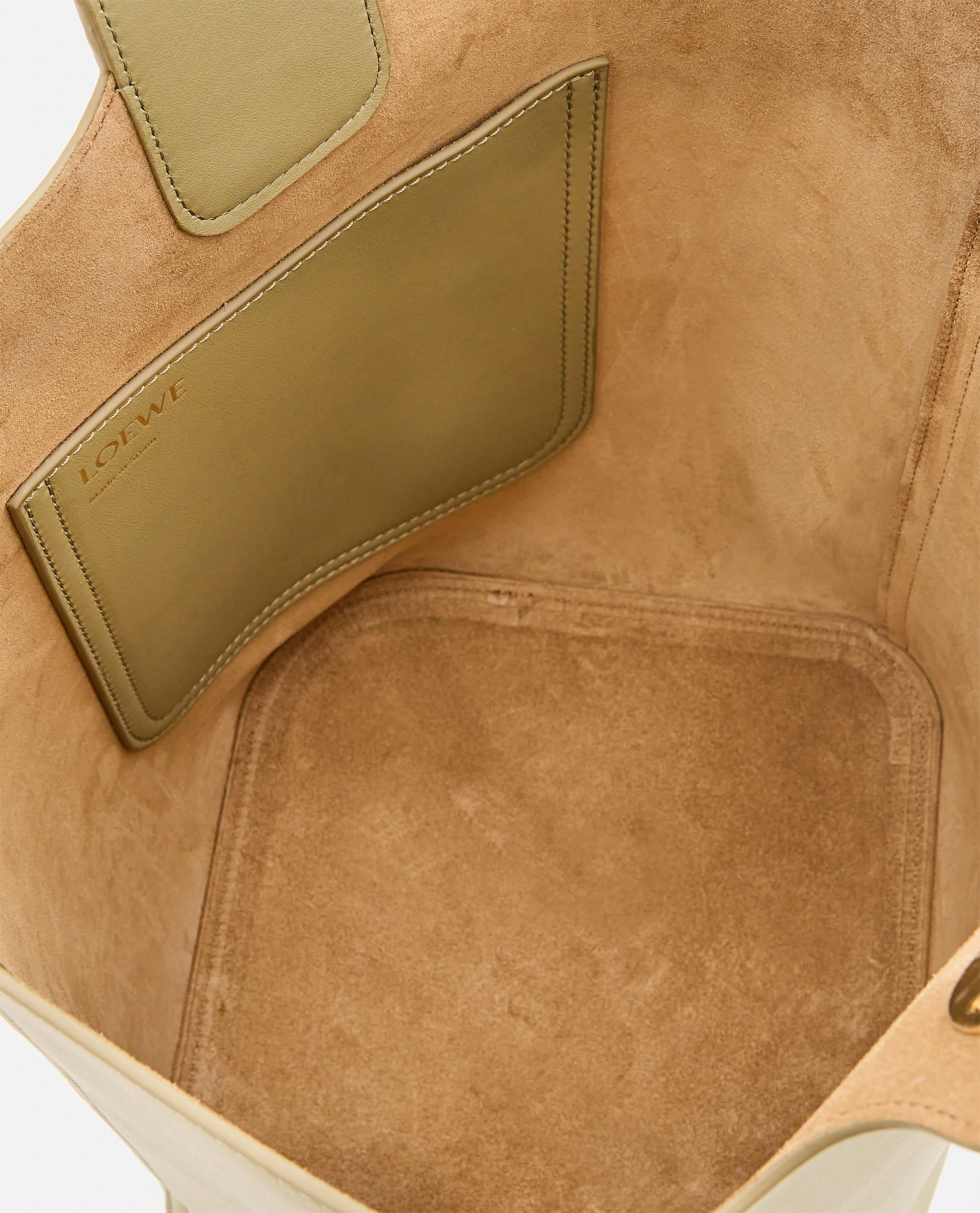 MEDIUM PEBBLE BUCKET BORSA IN PELLE - Image 4