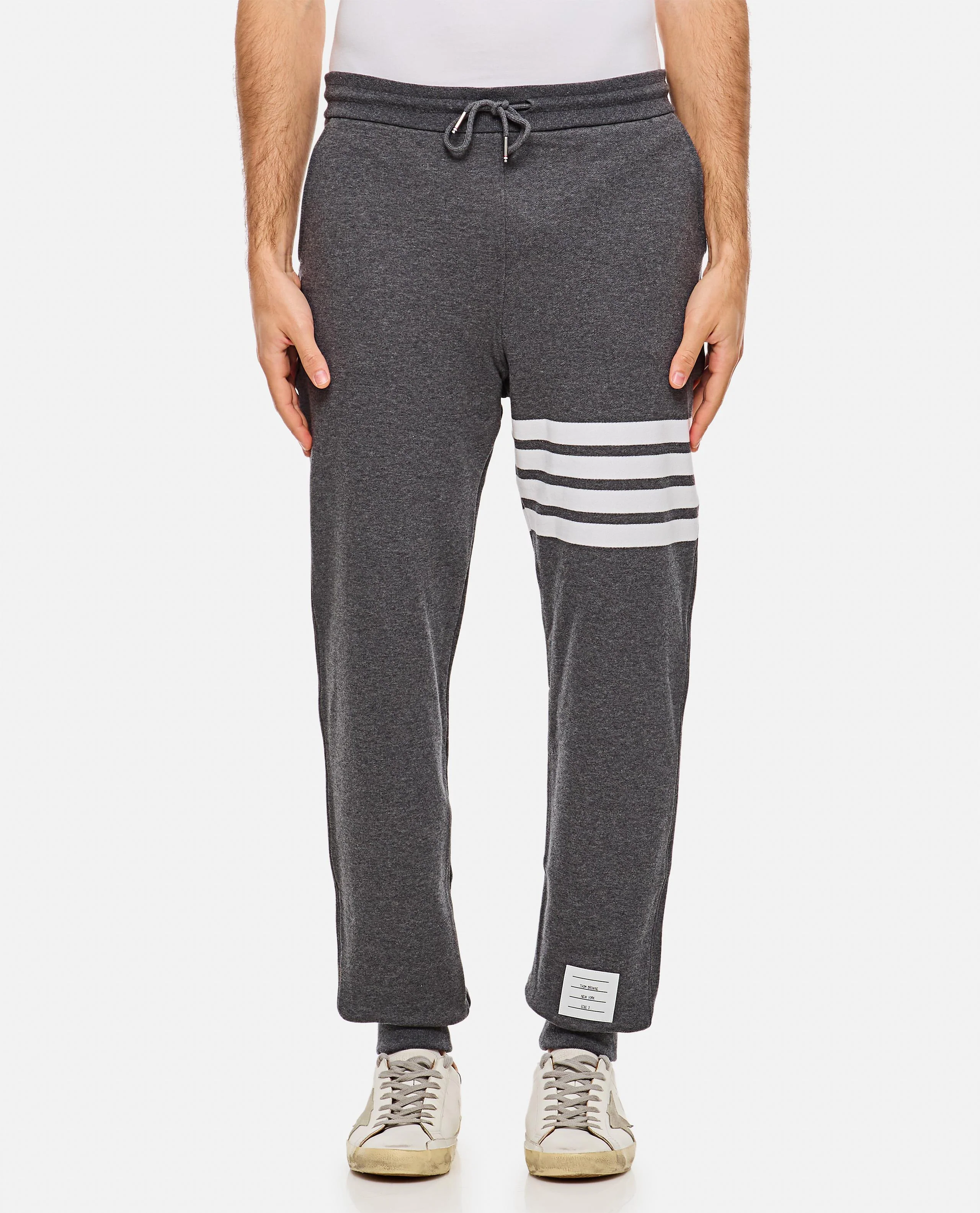 PANTALONE DA JOGGING CLASSICO CON 4 RIGHE STAMPATE