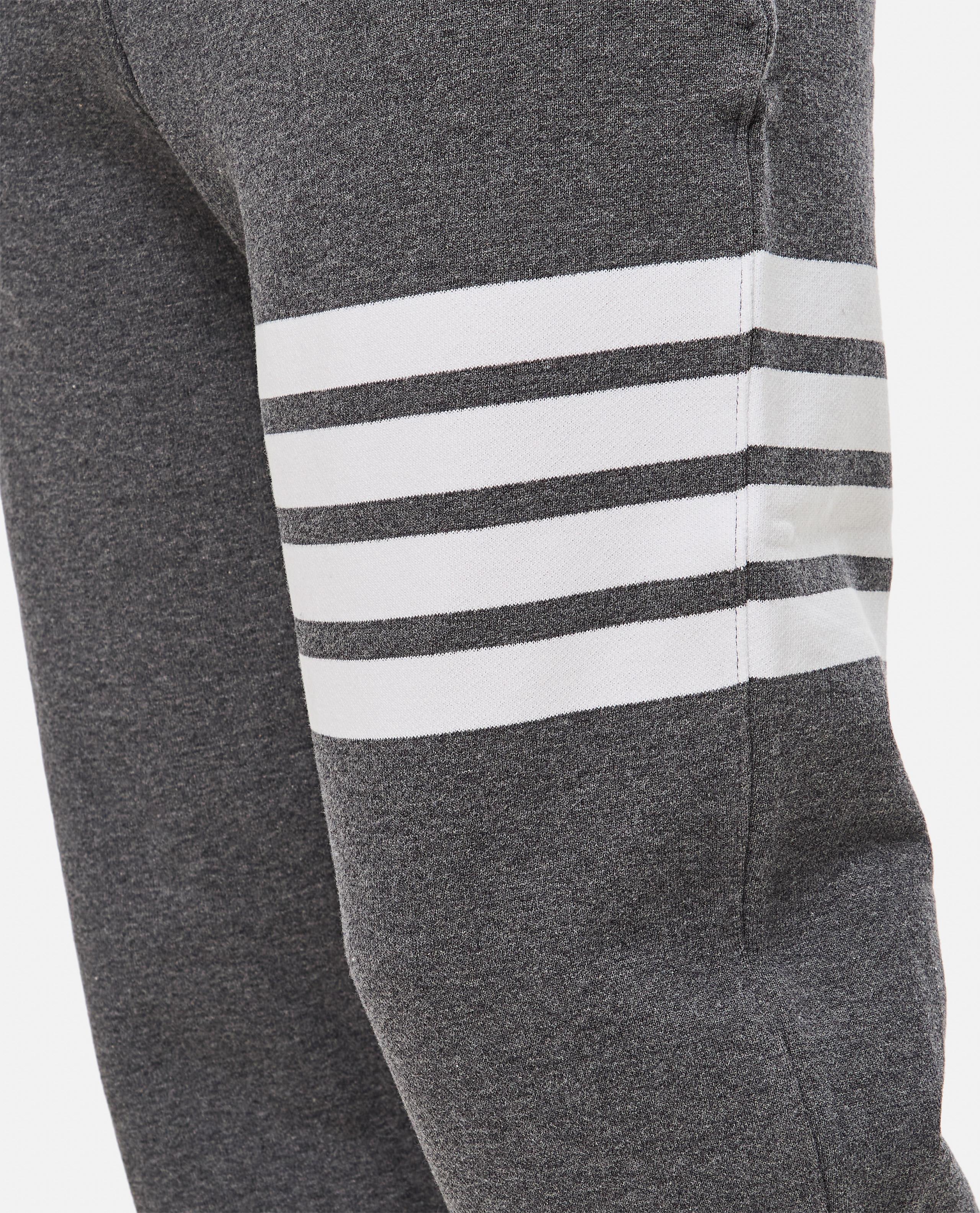 PANTALONE DA JOGGING CLASSICO CON 4 RIGHE STAMPATE - Image 4